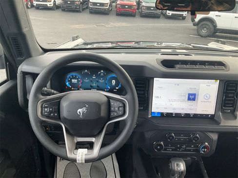 New 2025 Ford Bronco 4-Door w/ Sasquatch Package image 26