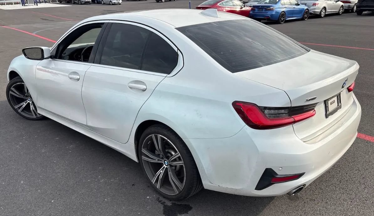 Used 2020 BMW 330i xDrive Sedan w/ Premium Package AWD/4WD image 5