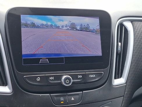 Used 2023 Chevrolet Malibu LT image 33