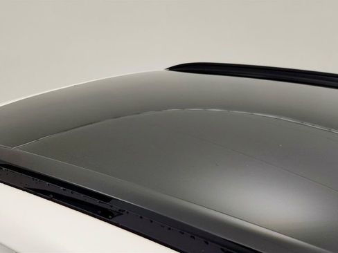 Used 2024 Genesis GV60 Advanced AWD/4WD image 10