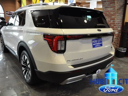 New 2026 Ford Explorer Platinum w/ LUX Leather Package AWD/4WD image 3