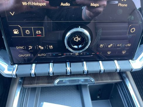 New 2026 GMC Acadia Denali Ultimate image 16