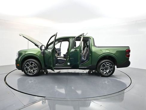 Used 2025 Ford Maverick Lariat w/ 4K Tow Package image 40