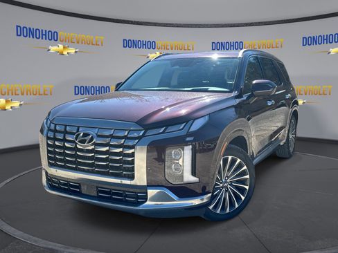Used 2023 Hyundai Palisade Calligraphy image 4
