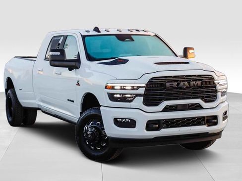 New 2026 RAM 3500 Laramie AWD/4WD image 2