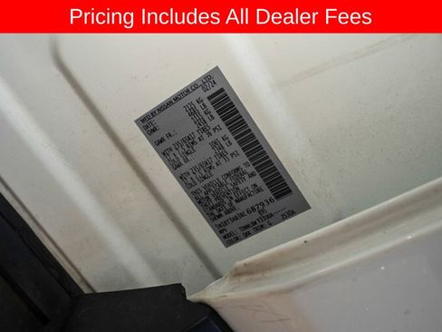 Used 2024 Nissan Rogue S AWD/4WD image 18