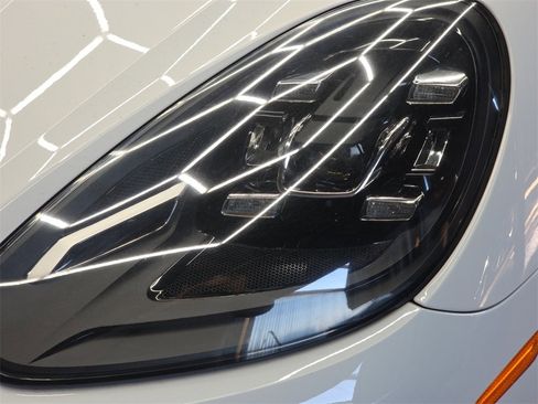 Used 2017 Porsche Cayenne S Platinum w/ Premium Package Plus (Pjy) image 25