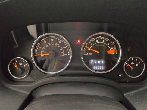 Used 2016 Jeep Compass High Altitude image 23