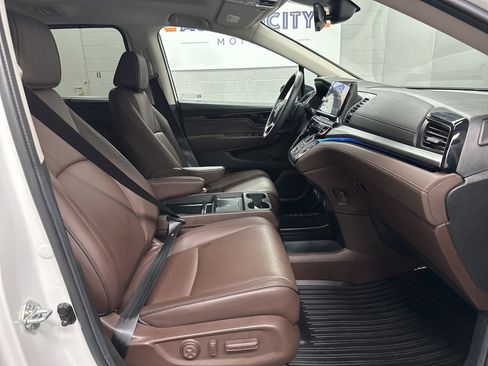 Used 2025 Honda Odyssey Touring image 21