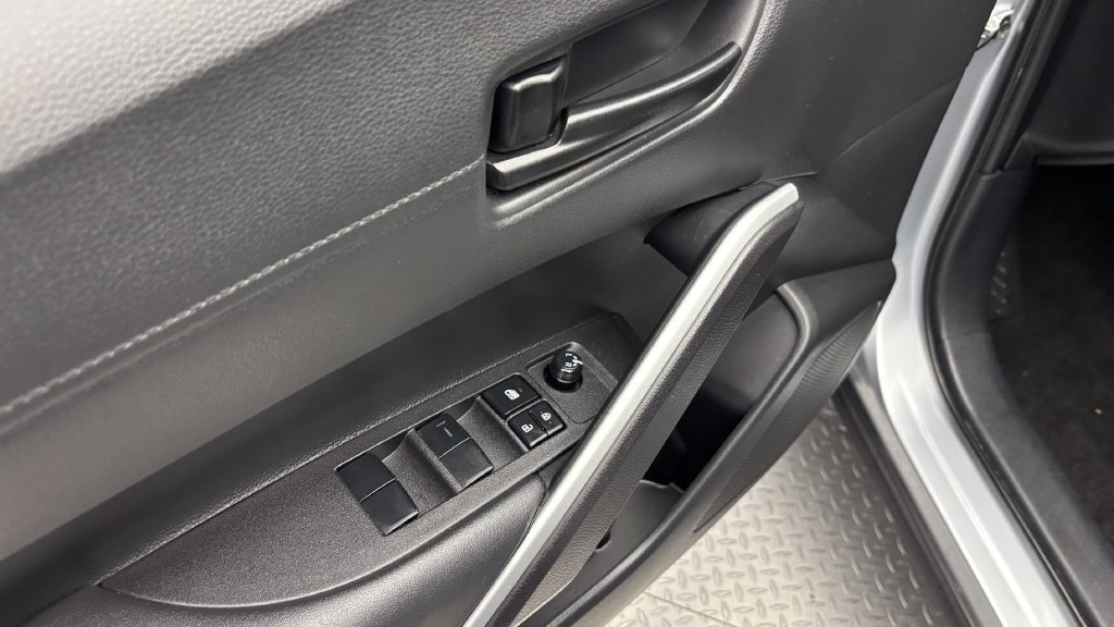 Certified 2026 Toyota Corolla Cross LE FWD image 17
