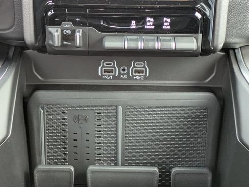 Used 2026 RAM 1500 Big Horn AWD/4WD image 14