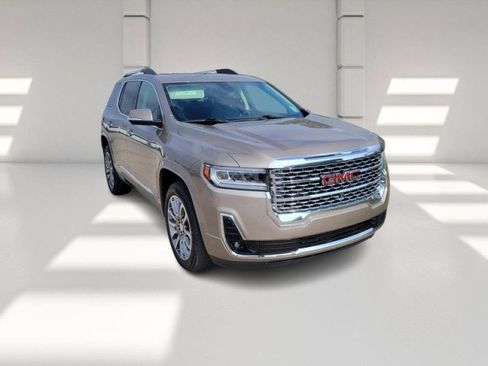 Used 2023 GMC Acadia Denali w/ Denali Ultimate Package image 3