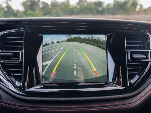 Used 2023 Dodge Durango GT image 34