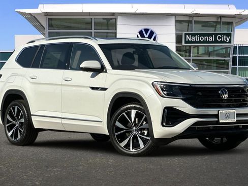 New 2026 Volkswagen Atlas SEL Premium R-Line AWD/4WD image 2