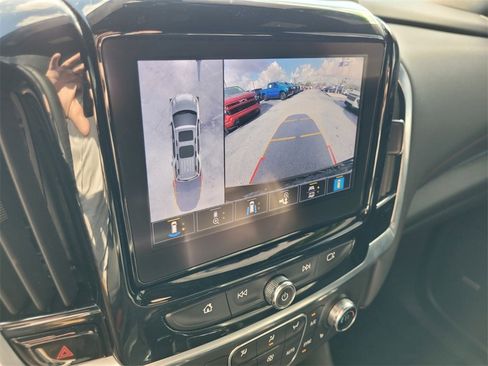 Used 2022 Chevrolet Traverse RS image 37