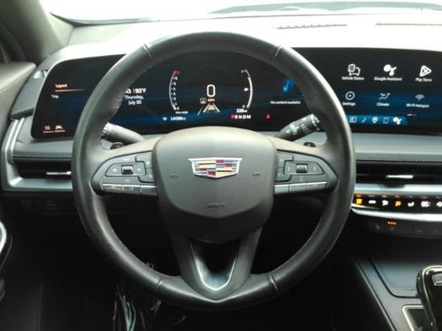 Used 2024 Cadillac XT4 Premium Luxury FWD image 34