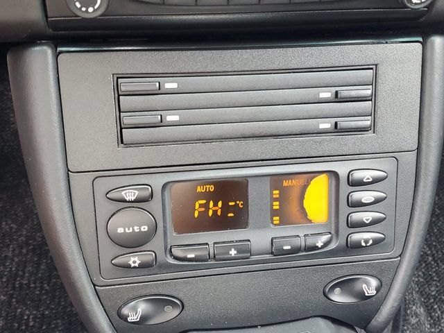 Used 2004 Porsche 911 Carrera 4S AWD/4WD image 22