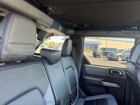 Used 2023 Ford Bronco Black Diamond w/ Sasquatch Package AWD/4WD image 38