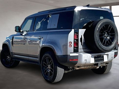 Used 2024 Land Rover Defender 110 S image 12