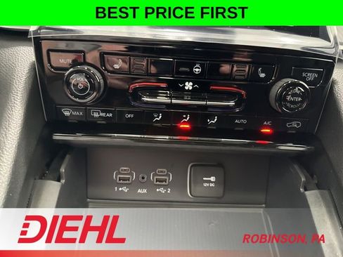 New 2026 Jeep Grand Cherokee L Laredo AWD/4WD image 32