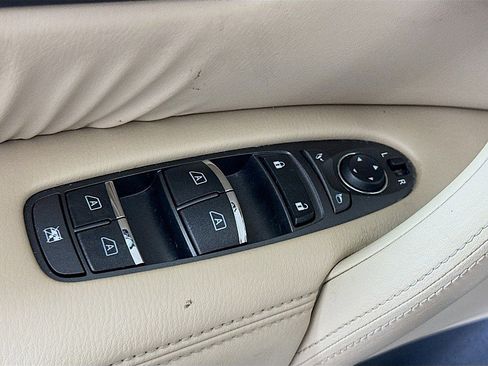 Used 2020 Nissan Armada SL w/ Premium Package image 20