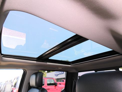 Used 2018 Ford F150 Lariat w/ Equipment Group 501A Mid image 42