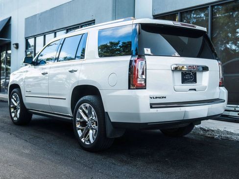 Used 2018 GMC Yukon Denali w/ Open Road Package image 10