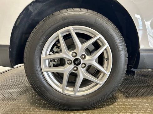 Used 2024 Ford Edge SEL AWD/4WD image 30