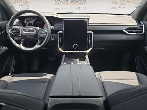 Used 2024 GMC Acadia Elevation FWD image 10