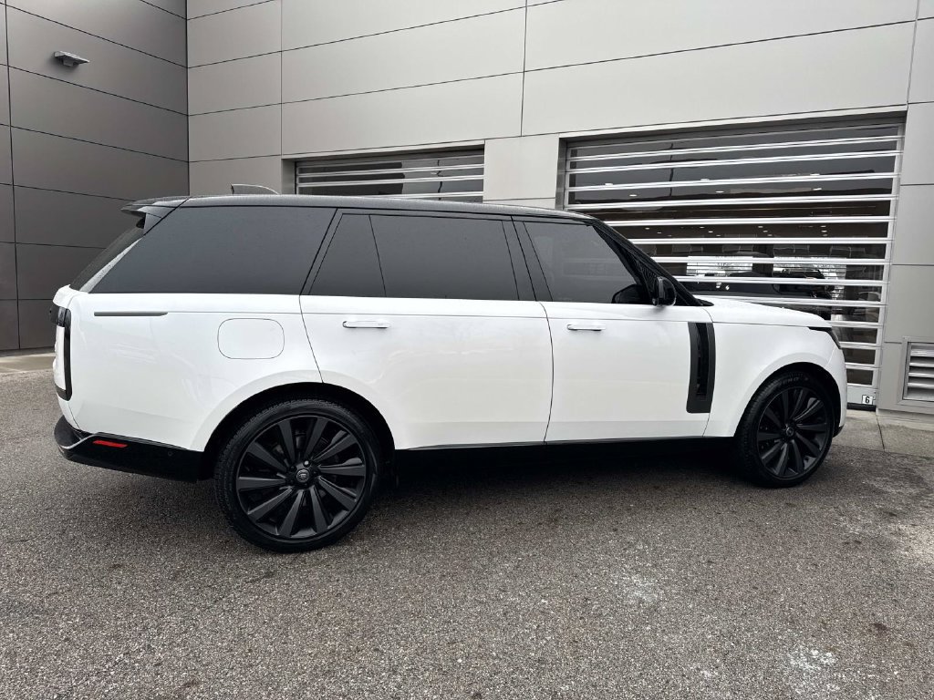 Certified 2023 Land Rover Range Rover SV AWD/4WD image 8