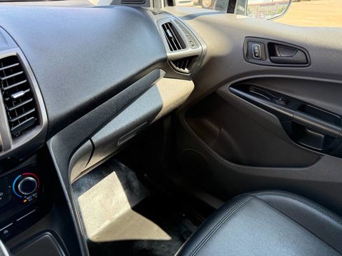 Used 2021 Ford Transit Connect XL image 14