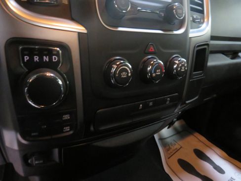 Used 2021 RAM 1500 Classic Warlock image 12