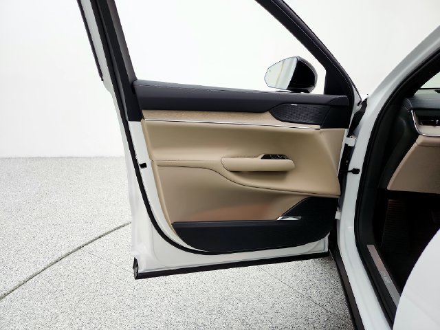 New 2026 Volvo EX90 Plus AWD/4WD image 28