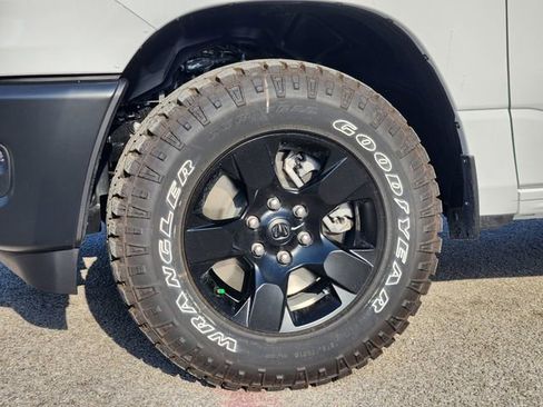 New 2026 RAM 1500 Classic Warlock image 9