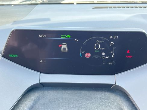New 2026 Toyota Prius Plug-In Hybrid FWD image 17