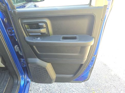 Used 2019 RAM 1500 Express AWD/4WD image 17