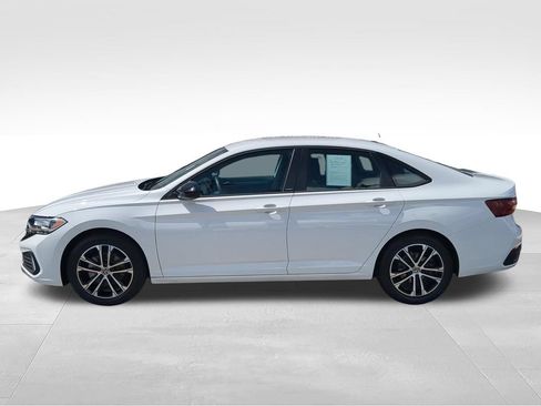 Certified 2024 Volkswagen Jetta Sport FWD image 6