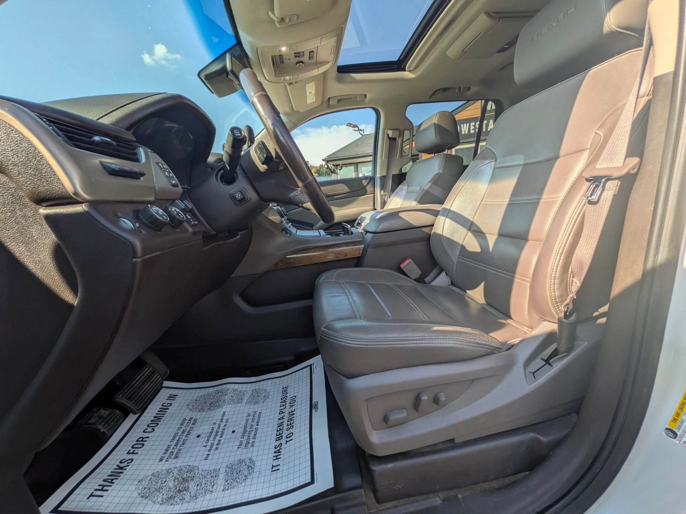 Used 2016 GMC Yukon Denali w/ Open Road Package AWD/4WD image 22