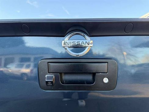 Used 2015 Nissan Titan PRO-4X w/ Pro-4x Luxury Package AWD/4WD image 22