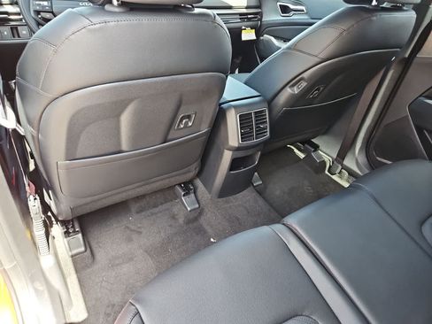 New 2026 Kia Sportage X-Line w/ X-Line Premium Package AWD/4WD image 18