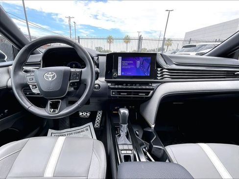 Used 2025 Toyota Camry SE w/ Convenience Package AWD/4WD image 18