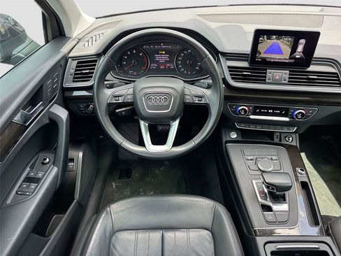 Used 2020 Audi Q5 2.0T Premium w/ Convenience Package AWD/4WD image 22