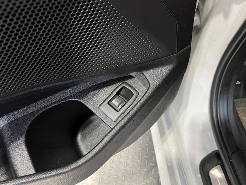 Used 2023 BMW 330i xDrive Sedan w/ Premium Package image 32