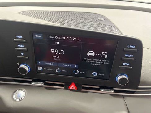 New 2026 Hyundai Elantra Sport FWD image 15