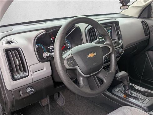 Used 2018 Chevrolet Colorado W/T w/ WT Convenience Package RWD image 5