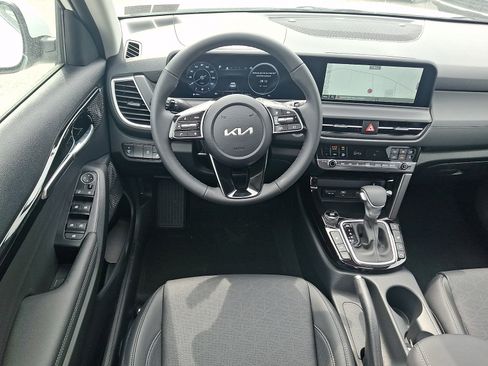 New 2026 Kia Seltos EX w/ EX Sunroof Package AWD/4WD image 7