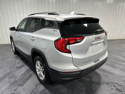 Used 2020 GMC Terrain SLE w/ Driver Convenience Package image 3