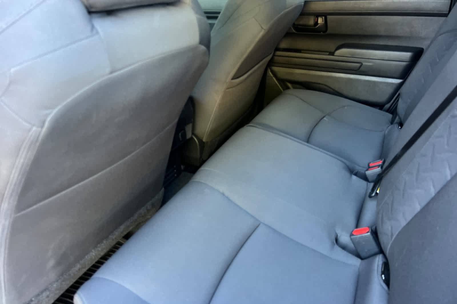 Used 2025 Toyota Tacoma SR5 AWD/4WD image 4