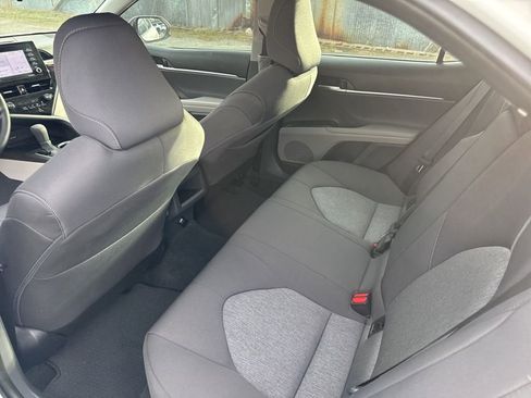 Used 2023 Toyota Camry LE image 32