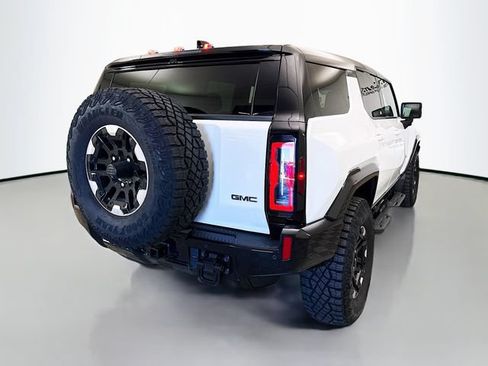 Used 2024 GMC Hummer EV 2X w/ Extreme Off-Road Package AWD/4WD image 7